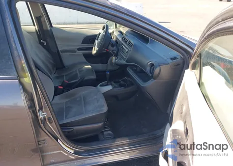 2013 Toyota Prius C One из США, поврежденный, VIN JTDKDTB36D1551006